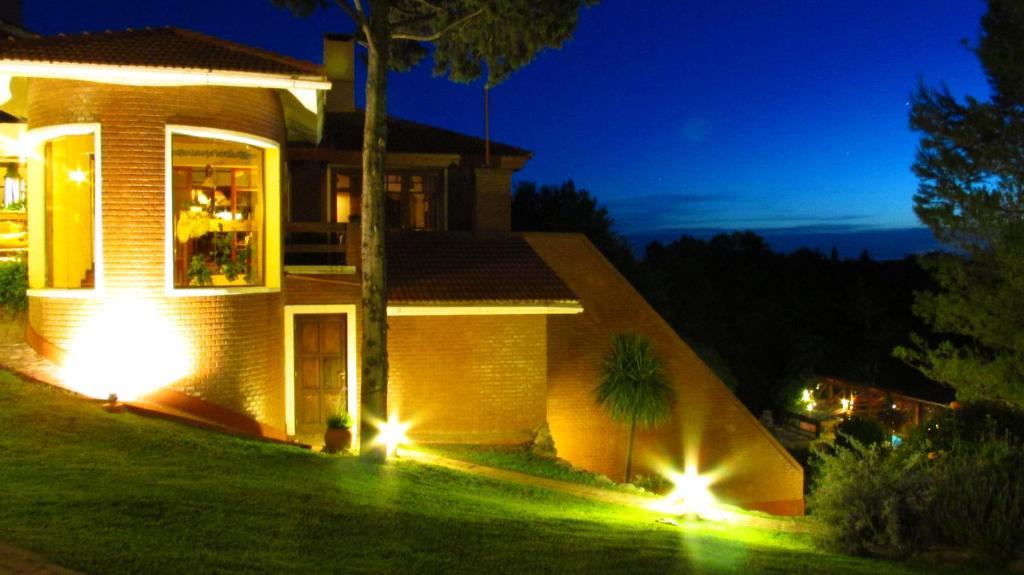 ויז'ה חנראל בלגרנו Chalet Suisse Posada & Spa - Adults Only מראה חיצוני תמונה